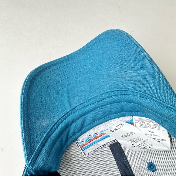 Patagonia P-6 LoPro Logo Trucker Hat - Picture 6 of 7